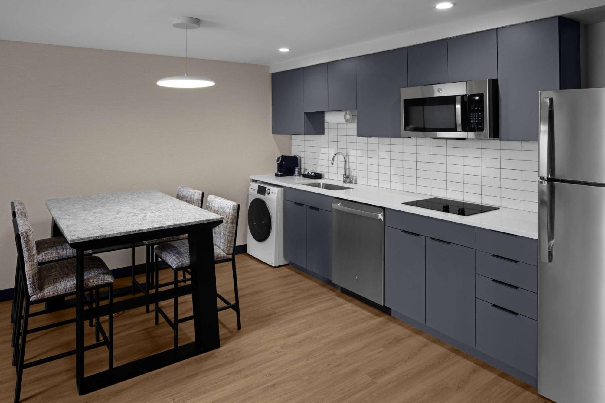 Homewood Suites By Hilton Grand Prairie At Epiccentral Экстерьер фото